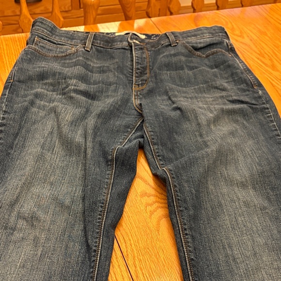 Levi's 525 Perfect Waist Straight Leg Jeans - Picture 9 of 14